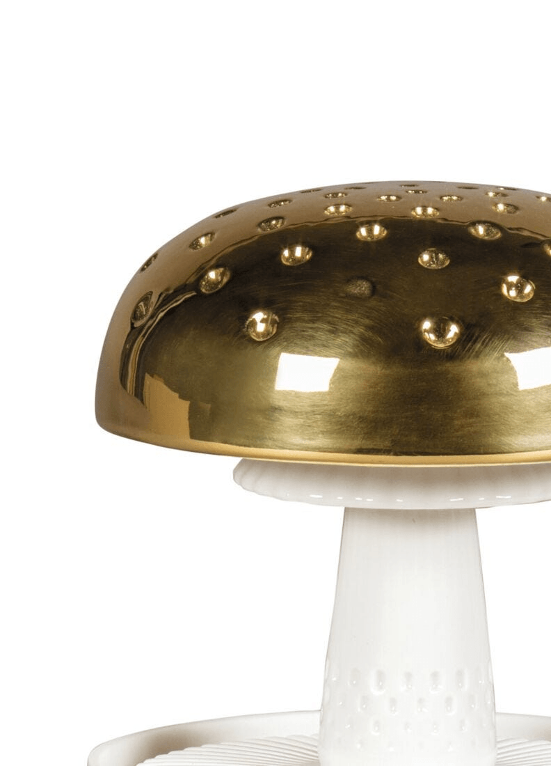 Lladró - Boletus 1 Diffuser - Gold - On the prairie Scent with golden top and white porcelain base.