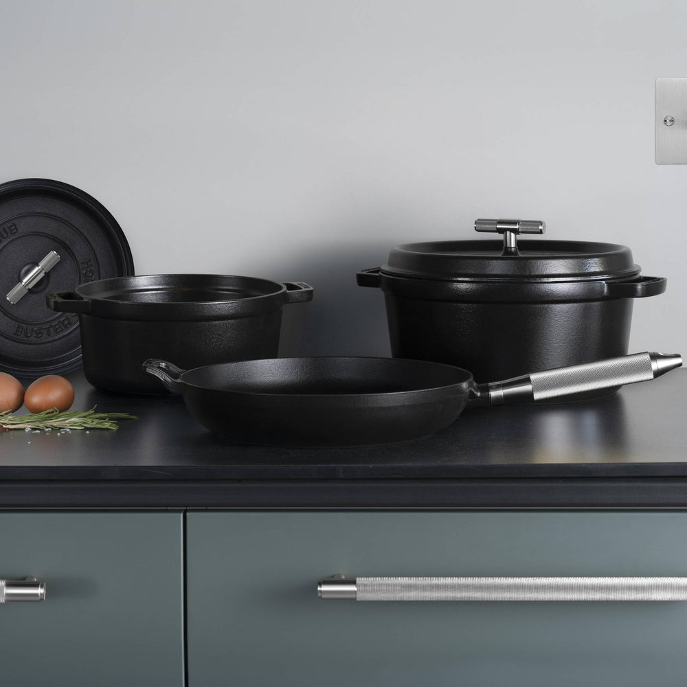 Buster & Punch - Pan Cross - 28CM - Staub - Steel