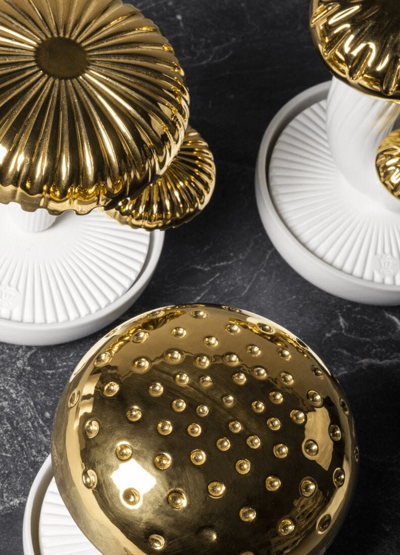 Lladró - Boletus 3 Diffuser - Gold - Gardens of Valencia Scent in white porcelain and gold accents.