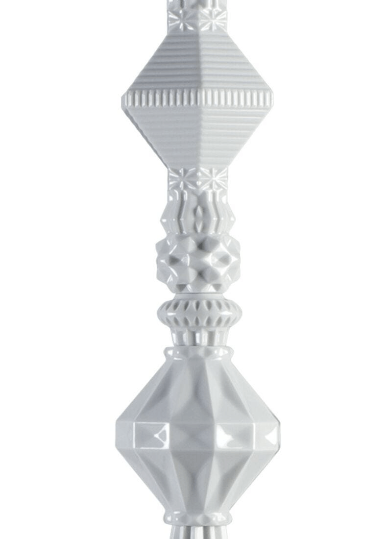 Lladró - Belle de Nuit Pendant Light II - White porcelain decorative element with intricate patterns.