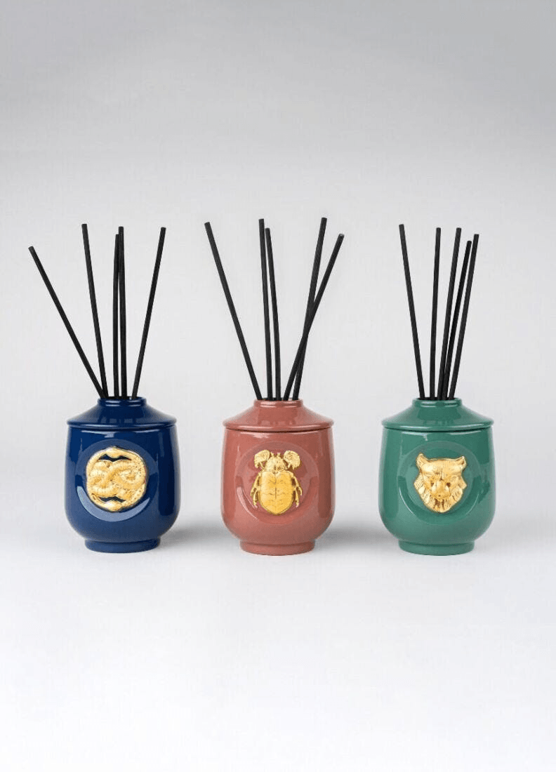 Lladró - Lynx Perfume Diffuser Luxurious Animals - Redwood Fire Scent ceramic diffusers with animal designs.