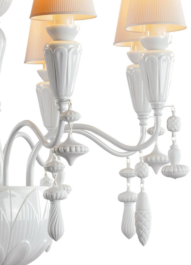 Lladró - Ivy and Seed 8 Lights Chandelier - White