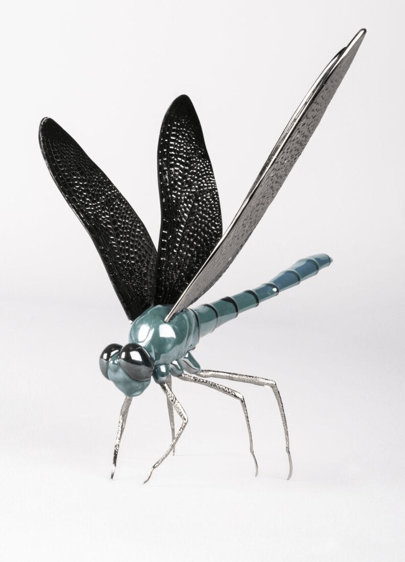 Lladró - Dragonfly Figurine made of porcelain, featuring brass legs and wings with a glossy green and blue finish.