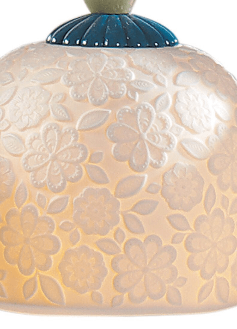 Lladró - Mademoiselle Lineal Canopy 3 Lights Gazing at The Ocean Pendant Light close-up of floral engraved porcelain shade.