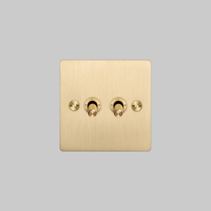 Buster & Punch - 2G Toggle 2-Way Cross - Brass Finish