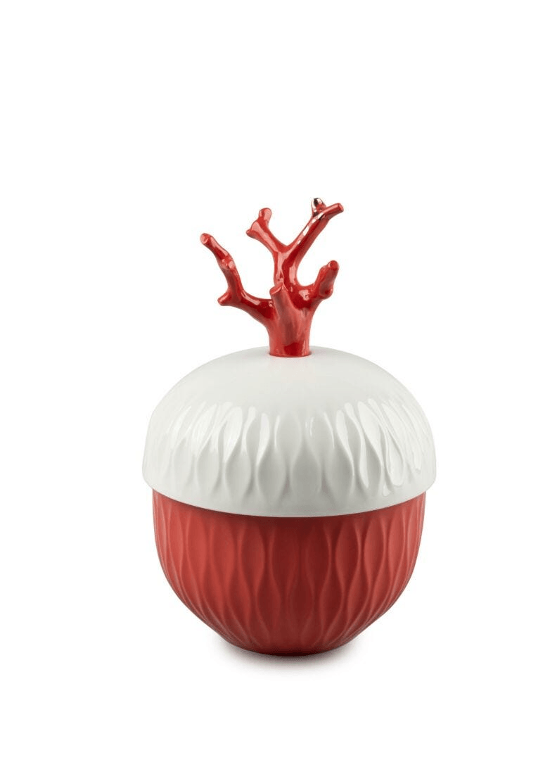 Lladró - Coral Candle - Mediterranean Beach Scent in a unique porcelain holder inspired by coral reefs.