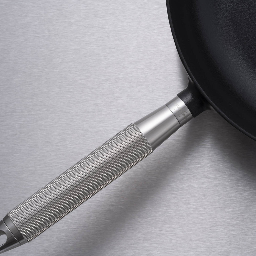 Buster & Punch - Pan Cross - 28CM - Staub - Steel