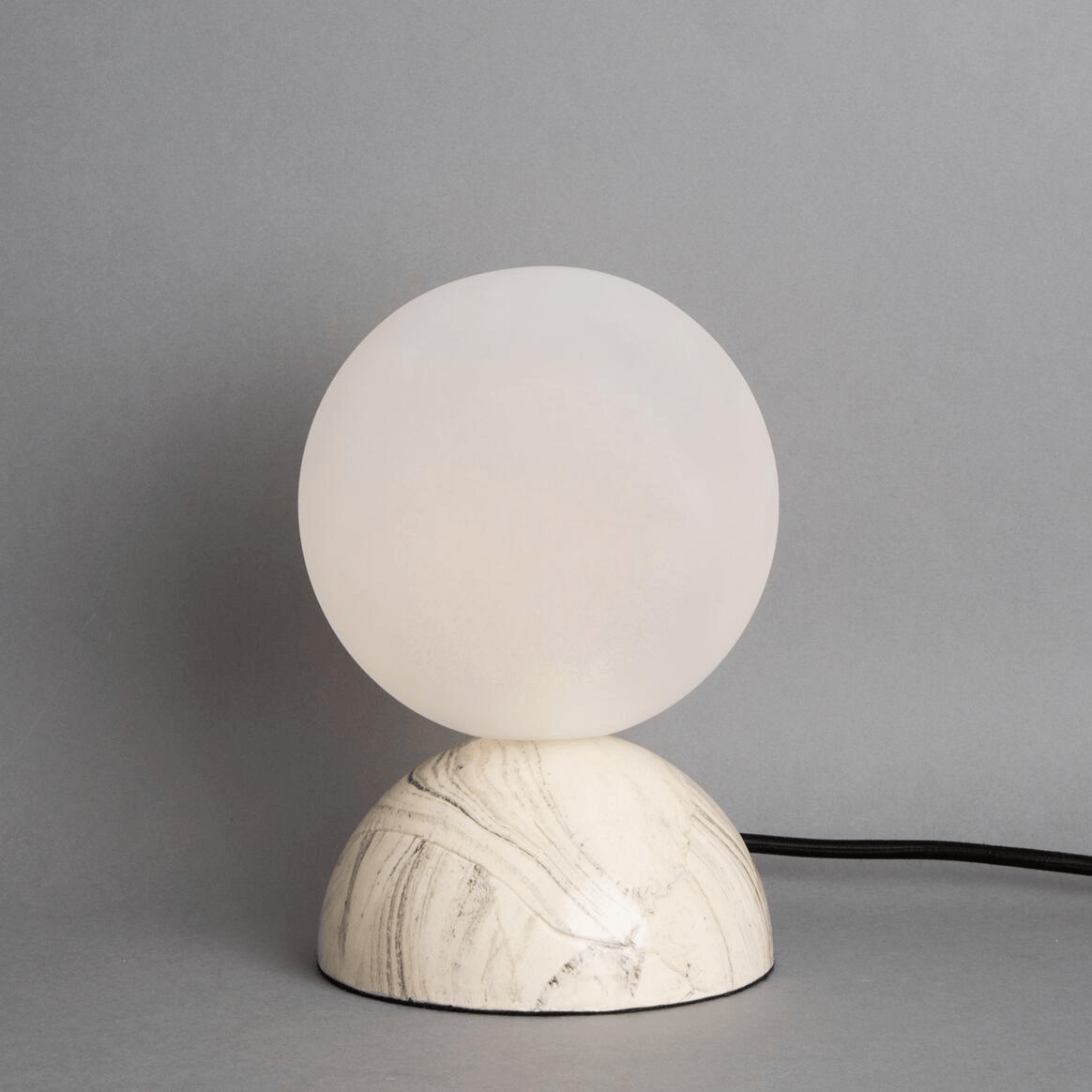 Mullan Ovata Marbled Ceramic Glass Ball Table Lamp - Polished Brass Finish