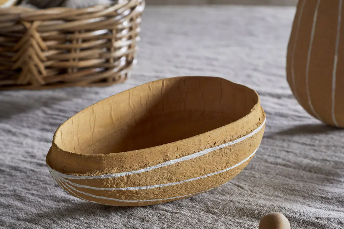 Nkuku - Surya Recycled Cotton Paper Standing Opening Egg - Ochre & Cream