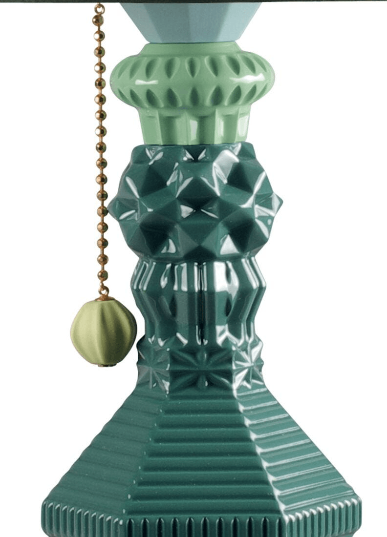 Lladró - Belle de Nuit Table lamp - Green porcelain design with decorative details.