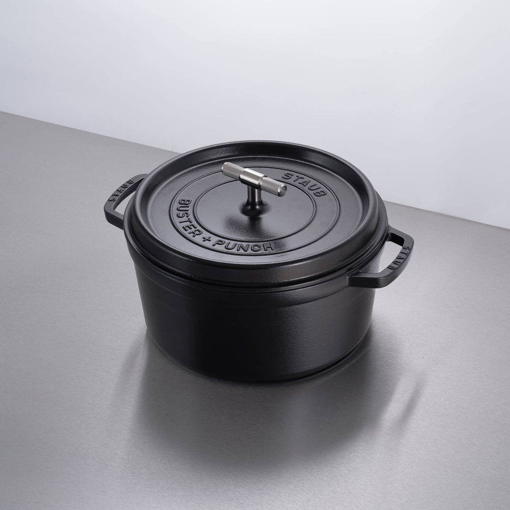 Buster & Punch - Cocotte Cross - 28CM - Staub - Black - Steel