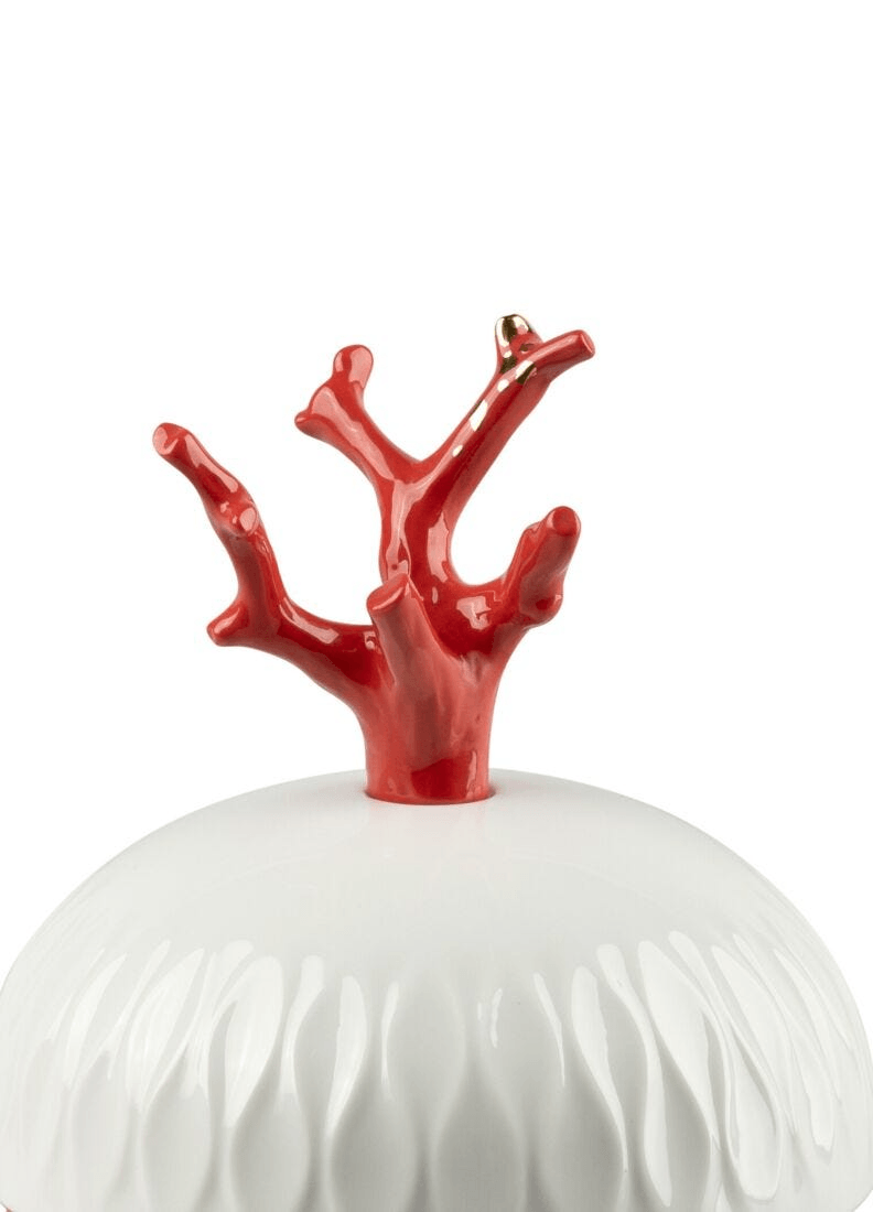 Lladró - Coral Candle - Mediterranean Beach Scent porcelain holder with red coral design