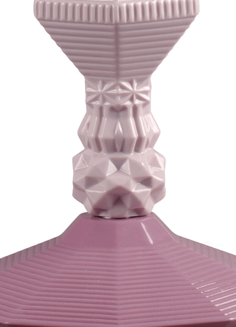 Lladró - Belle de Nuit Table lamp - Pink close-up of porcelain base with intricate design