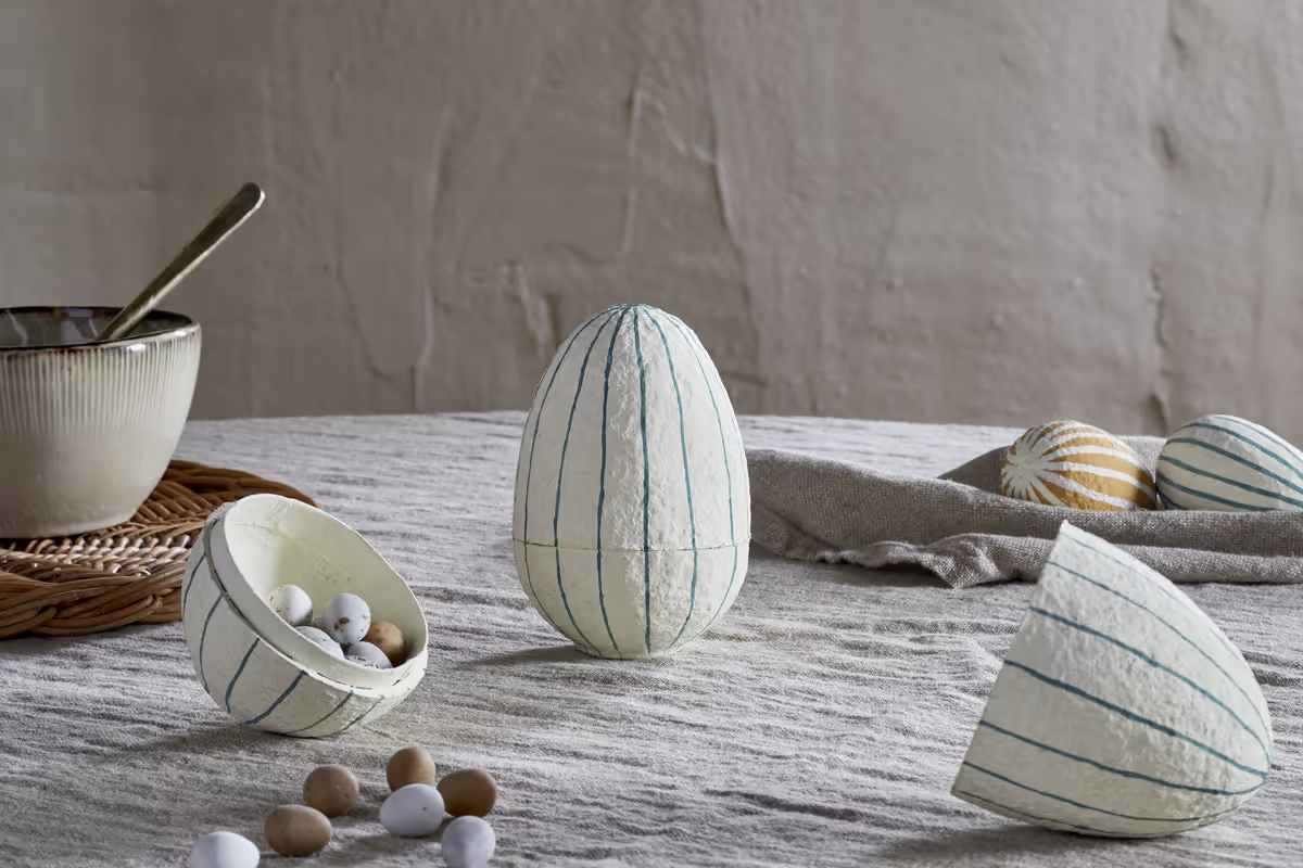 Nkuku - Surya Recycled Cotton Paper Standing Opening Egg - Teal & Cream