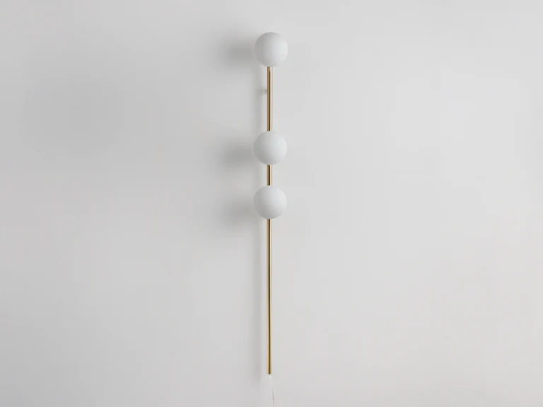 Houseof Bar Opal Ball wall light