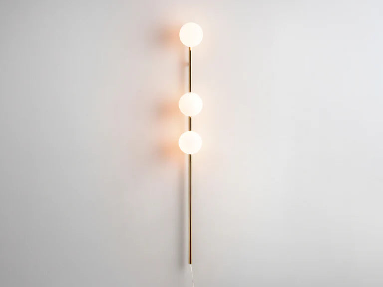 Houseof Bar Opal Ball wall light