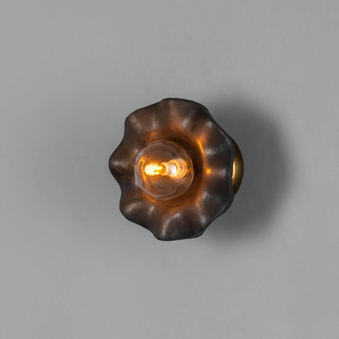 Mullan - Rivale Wall Light with Wavy Ceramic Shade Metallic Earth 21cm IP20 - Antique Brass Finish