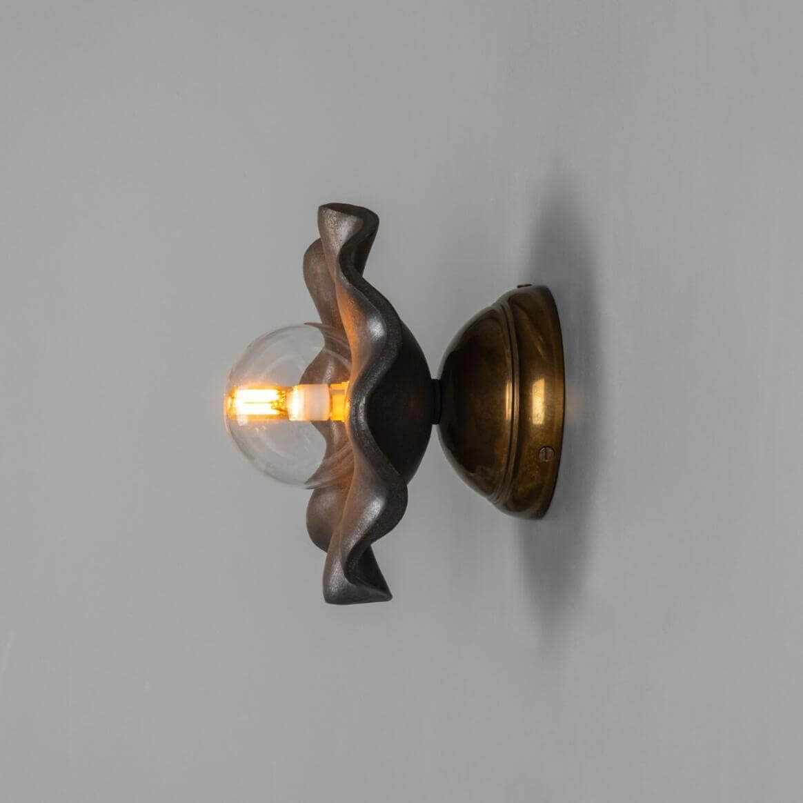 Mullan - Rivale Wall Light with Wavy Ceramic Shade Metallic Earth 21cm IP20 - Antique Brass Finish