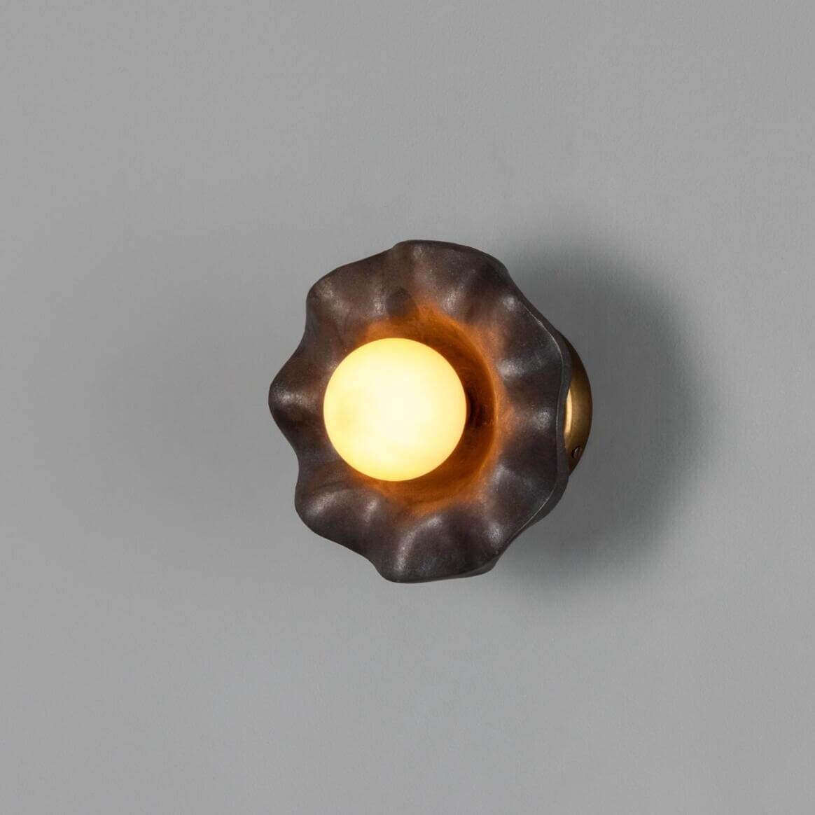 Mullan - Rivale Wall Light with Wavy Ceramic Shade Metallic Earth 21cm IP20 - Antique Brass Finish
