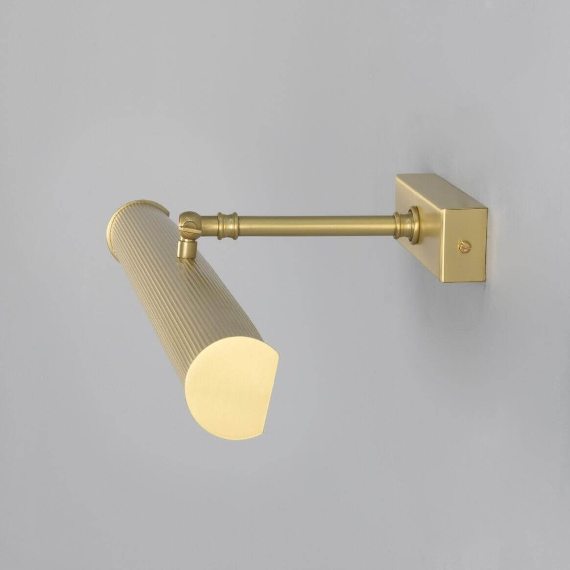 Mullan - Cambridge Adjustable Reeded Brass Picture Light 50.5cm IP20 - Satin Brass Finish
