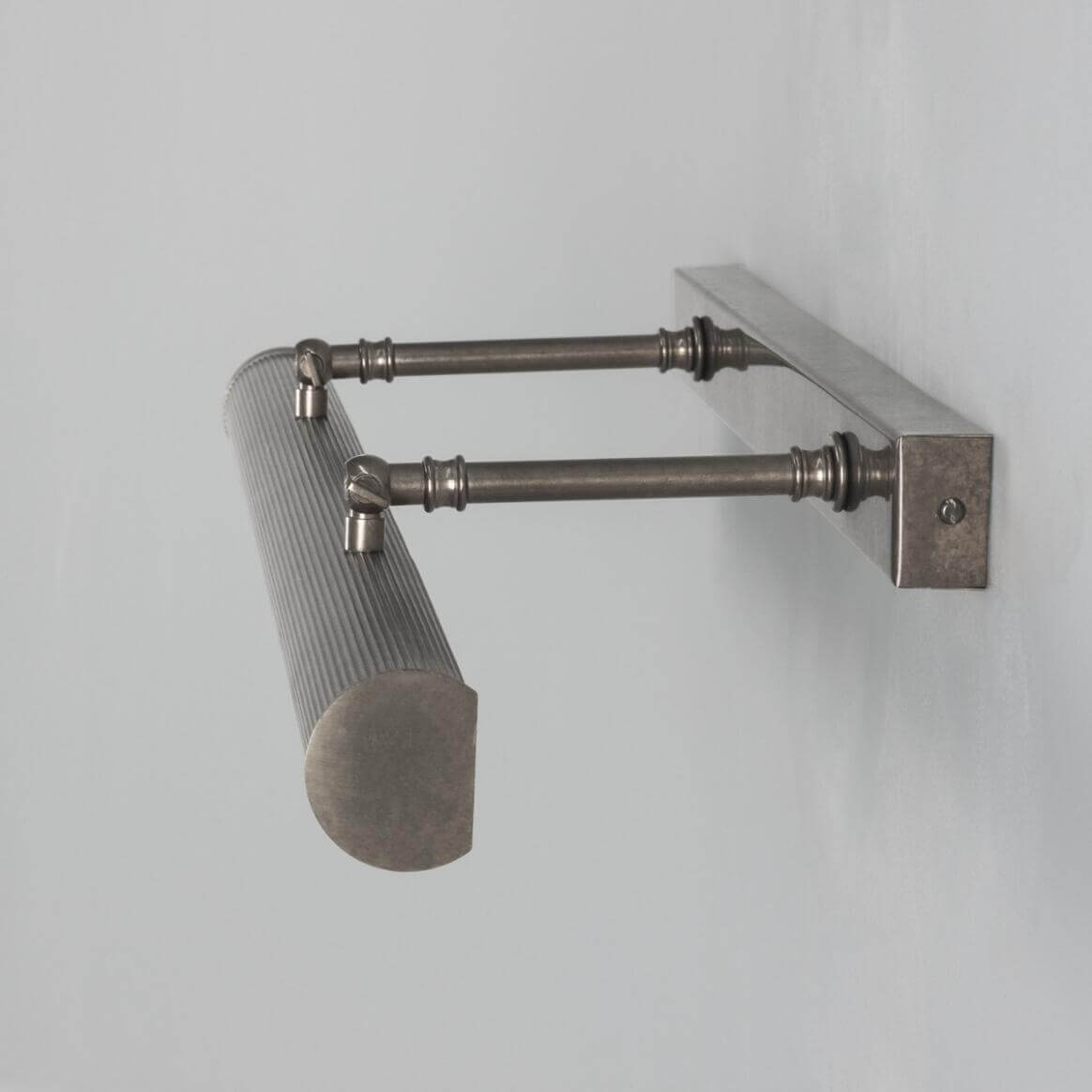 Mullan - Cambridge Adjustable Reeded Brass Picture Light 60.5cm IP20 - Antique Silver Finish