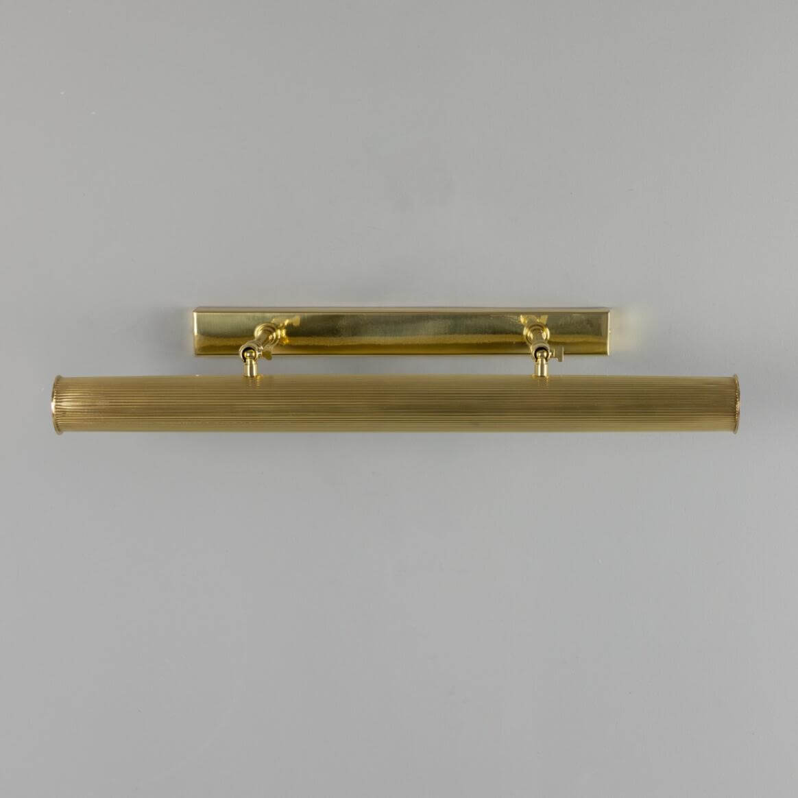Mullan - Cambridge Adjustable Reeded Brass Picture Light 60.5cm IP20 - Polished Brass Finish
