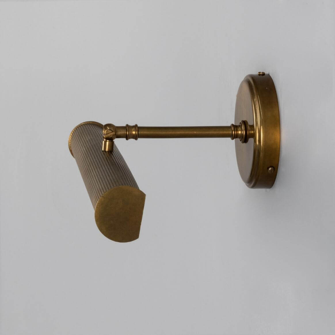 Mullan - Bilbury Adjustable Reeded Brass Picture Light 35.5cm IP20 - Antique Brass Finish