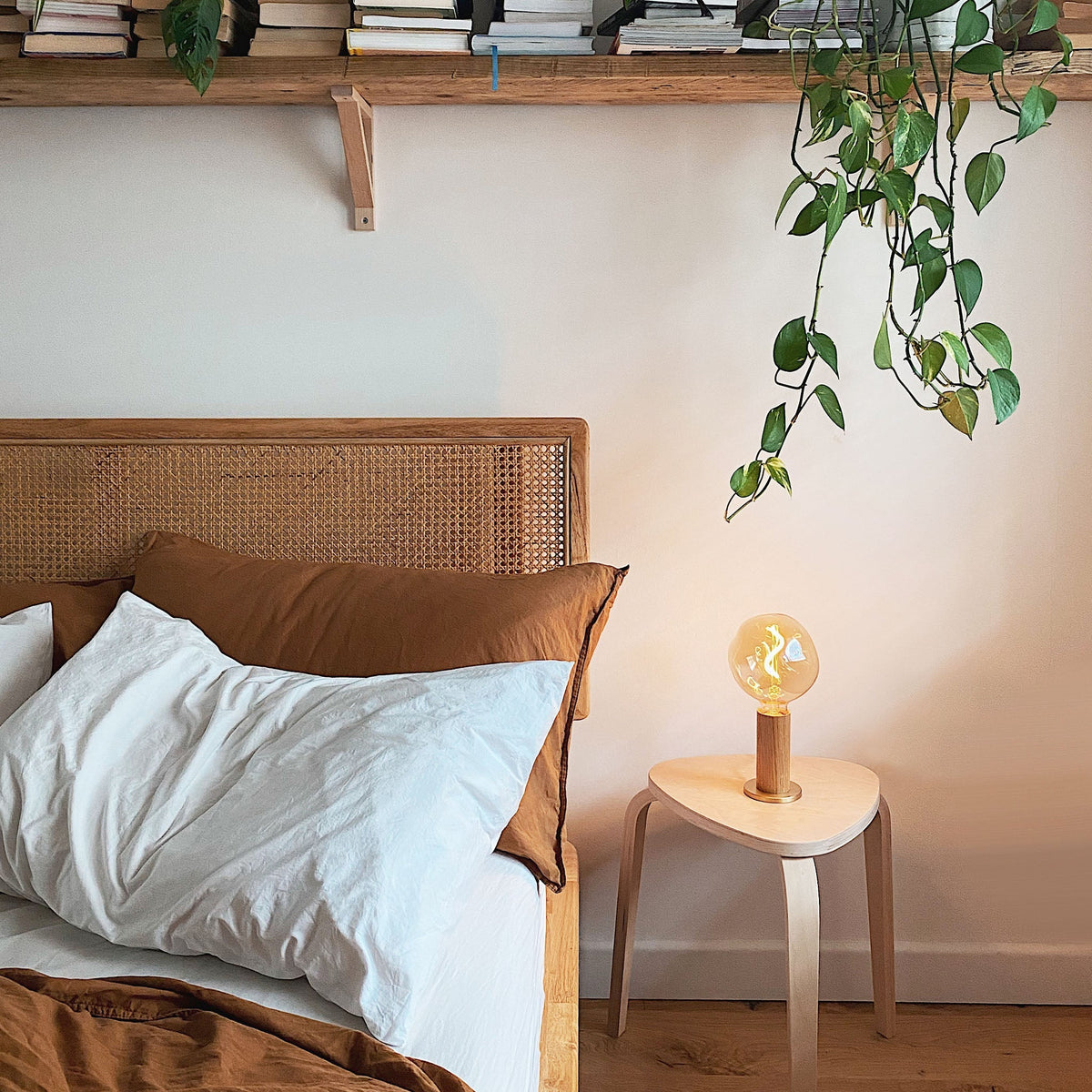 Tala Knuckle Table Lamp in Walnut + Voronoi I Set