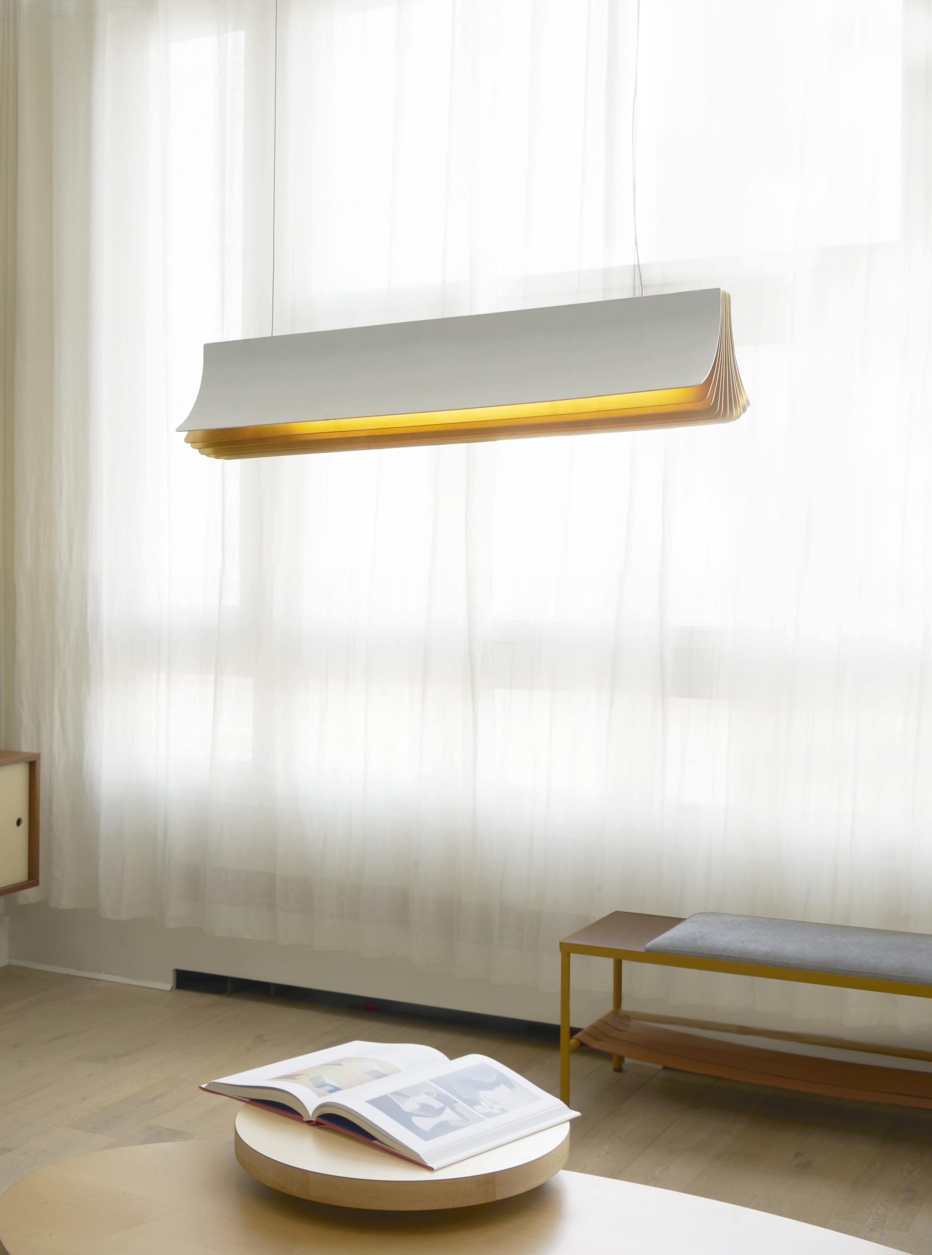 10_RESPIRO_1200_PENDANT_WH_GOLD-min