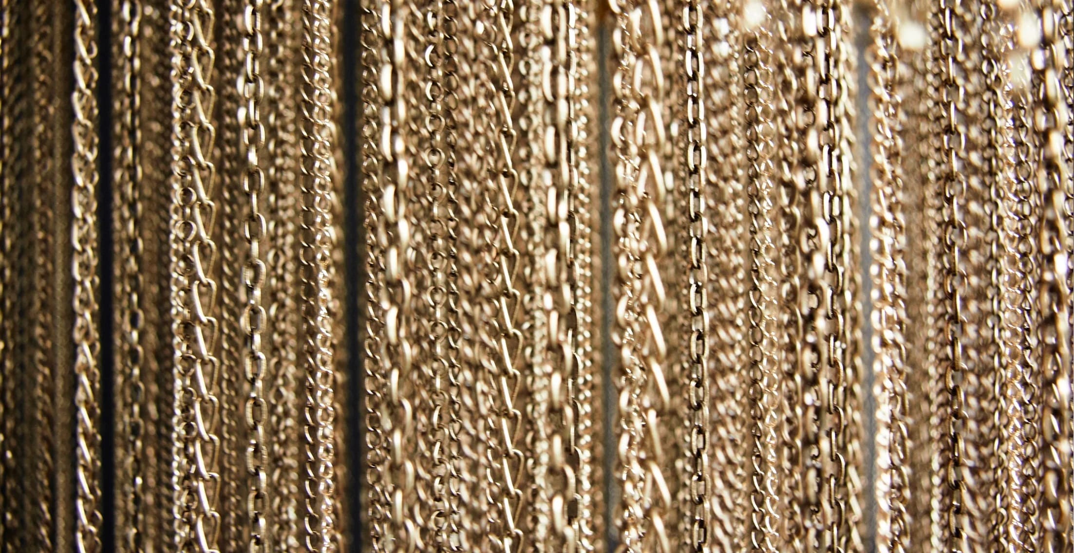 kelly_brass_close_up_2205x-min