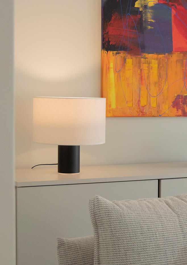 Estiluz - Cyls Table Lamps - 3906P - 26 Black - 27 White Pearl