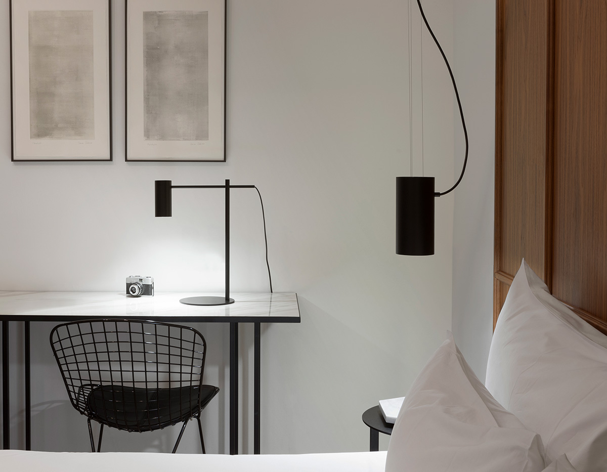 Estiluz - Cyls Table Lamps - 3907 - 26 Black