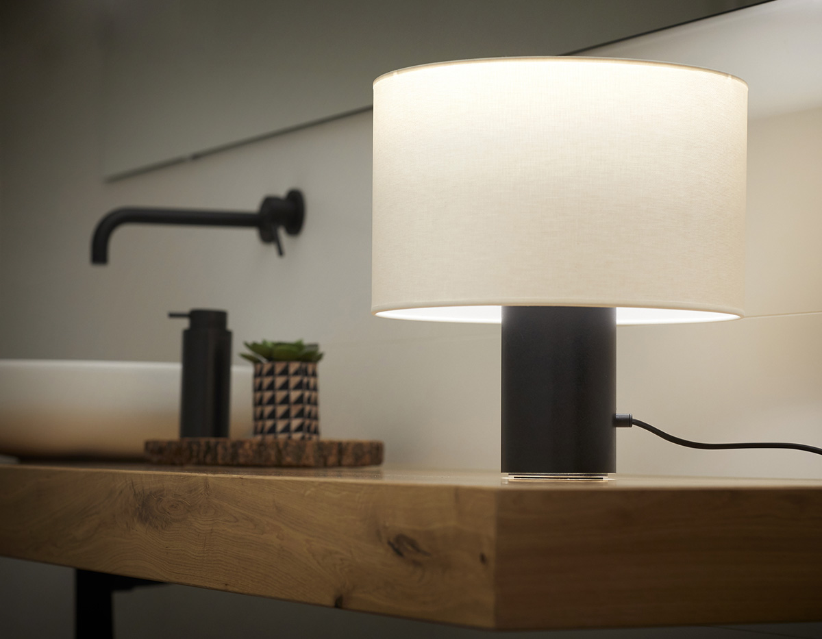 Estiluz - Cyls Table Lamps - 3906P - 26 Black - 27 White Pearl