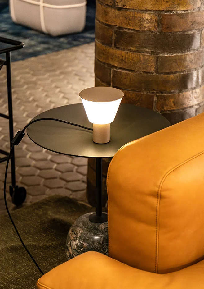 Estiluz - Belt Table Lamps - 4147 - 94 Champagne