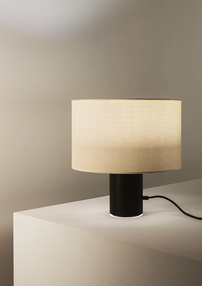 Estiluz - Cyls Table Lamps - 3906P - 26 Black - 27 White Pearl