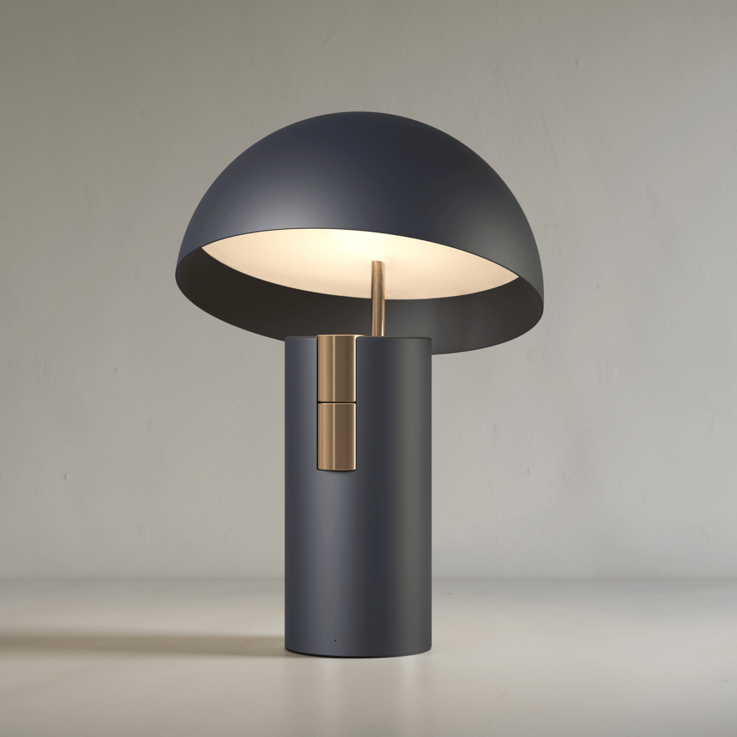 Jaune Studio Alto table light with speaker