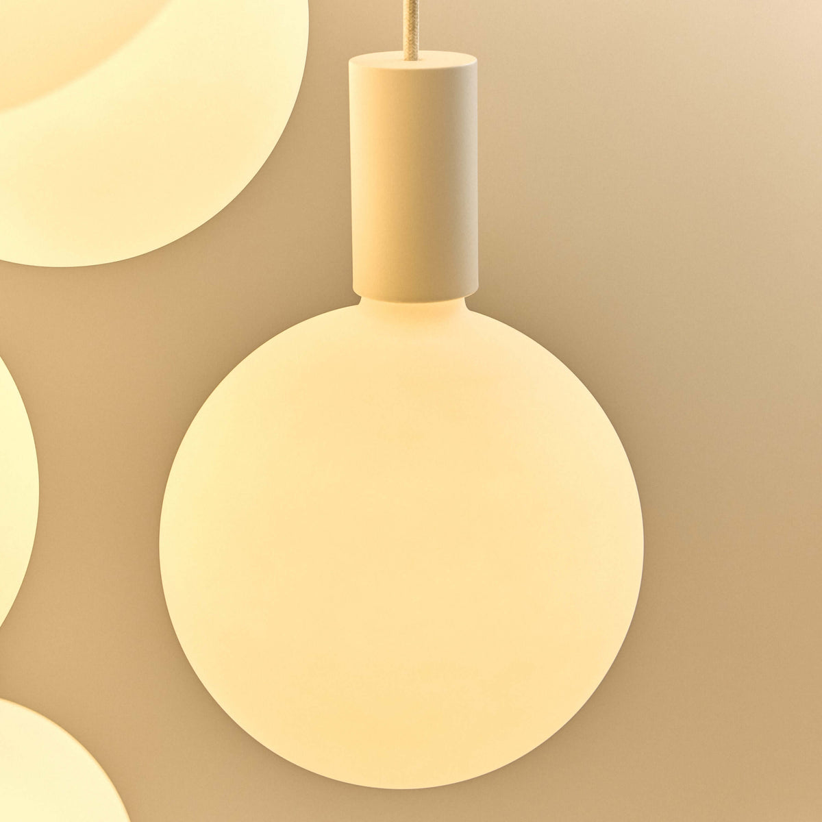 Tala Tala Alumina Nine Pendant + Sphere V