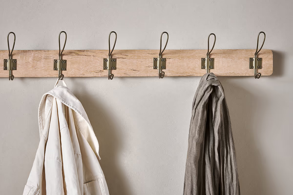 Nkuku - Ankita Mango Wood & Iron Hooks - Natural & Antique Brass - Large