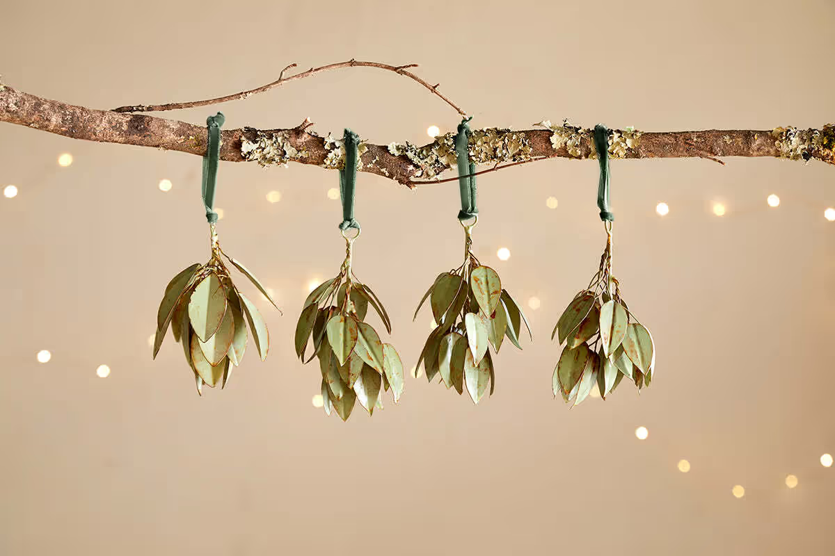Nkuku - Geeti Baubles - Soft Green (Set of 4)