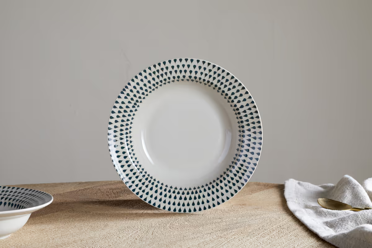 Nkuku - Juniper Drop Pasta Bowl - Cream & Juniper