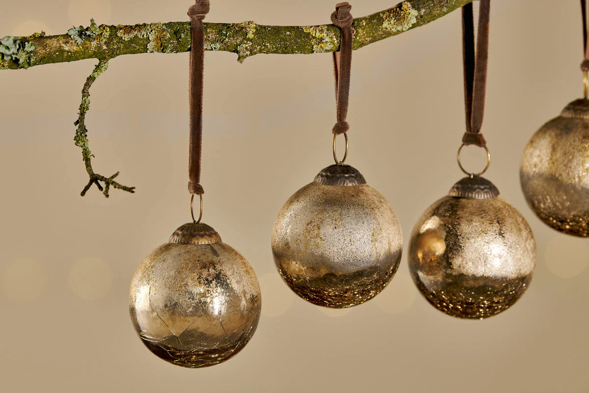 Nkuku Konara Baubles - Gold Crackle (Set of 4)