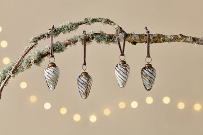 Nkuku Maran Baubles - Gold & Cream - (Set of 4)