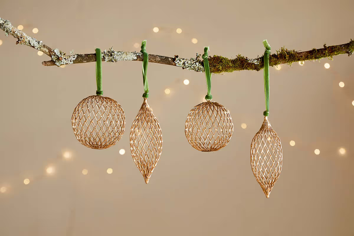 Nkuku - Nirav Wire Baubles - Brass (Set of 4)