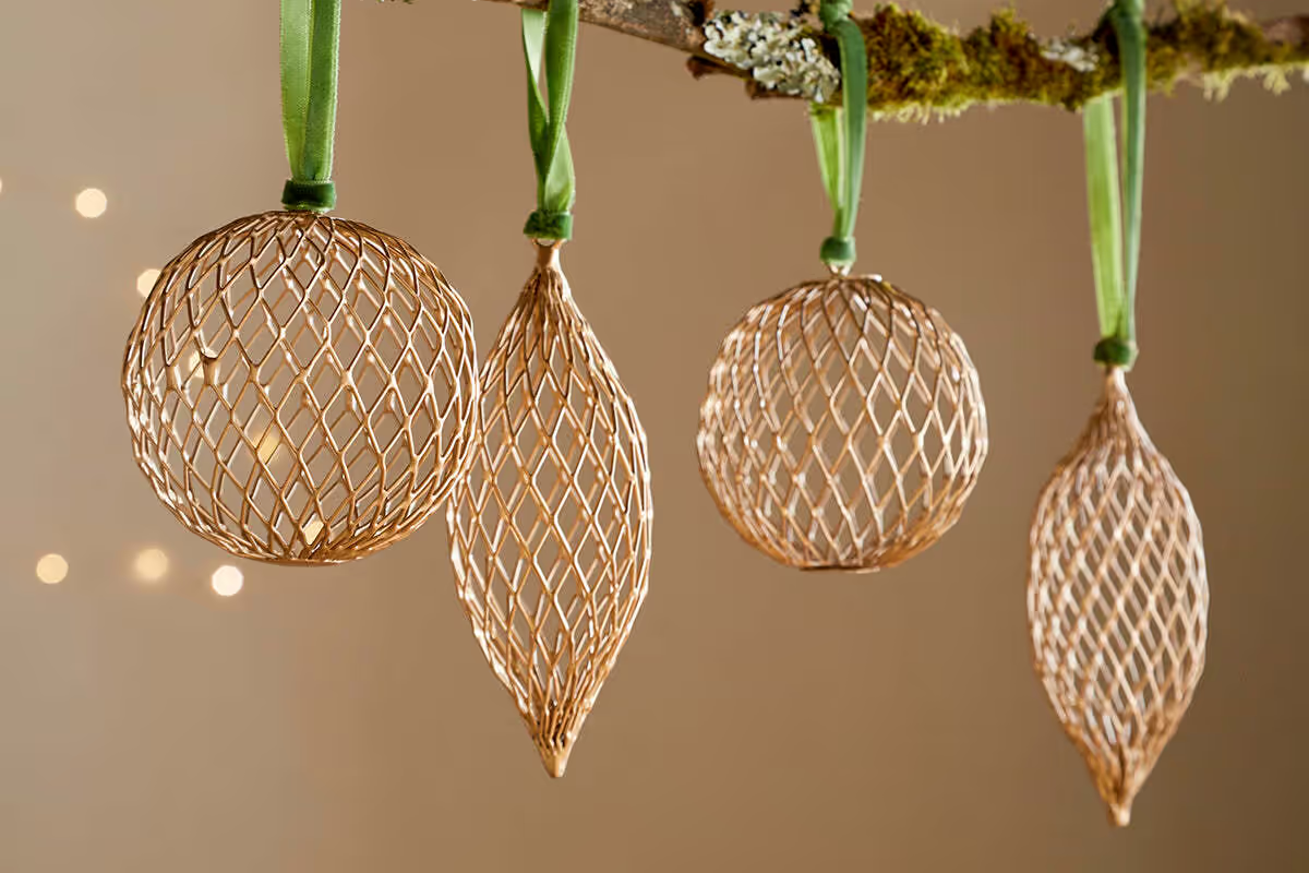 Nkuku - Nirav Wire Baubles - Brass (Set of 4)