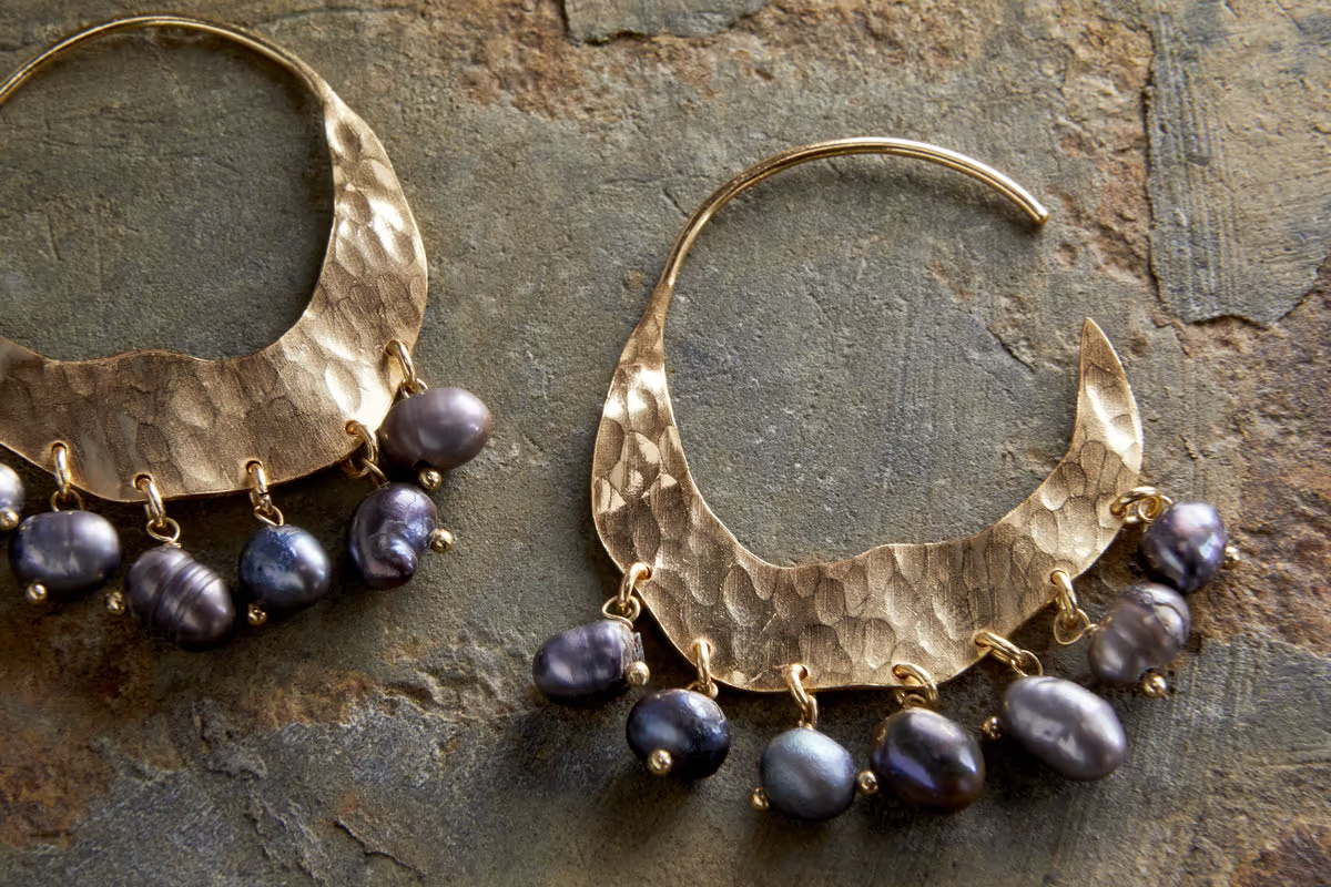 Nkuku - Parahu Grey Pearl Earrings - Gold