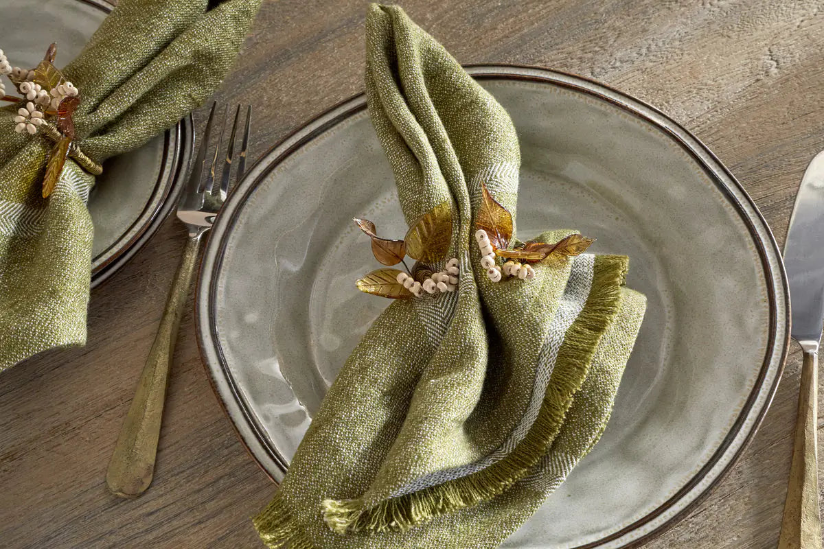 Nkuku - Parili Glass Leaf Napkin Rings - Natural & Rust - (Set of 4) - Without Napkins