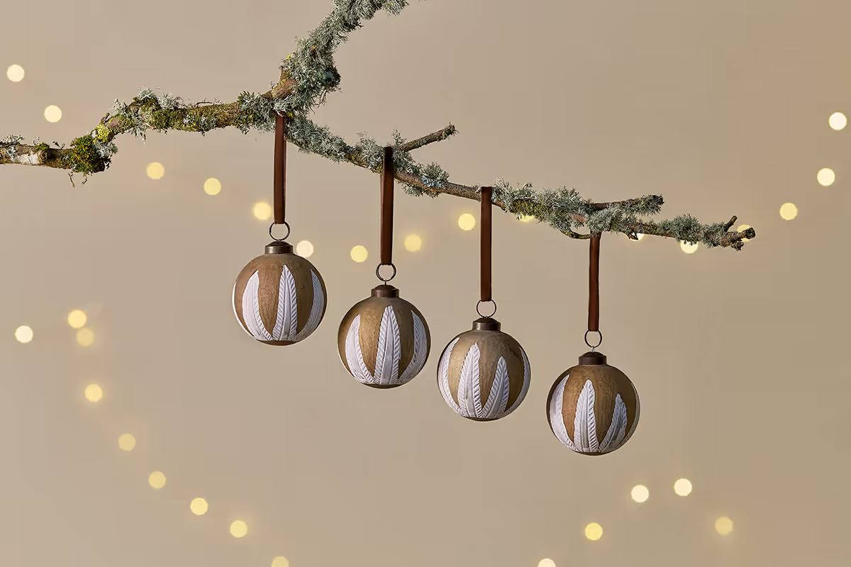 Nkuku - Nori Baubles - Gold & Cream (Set of 4)