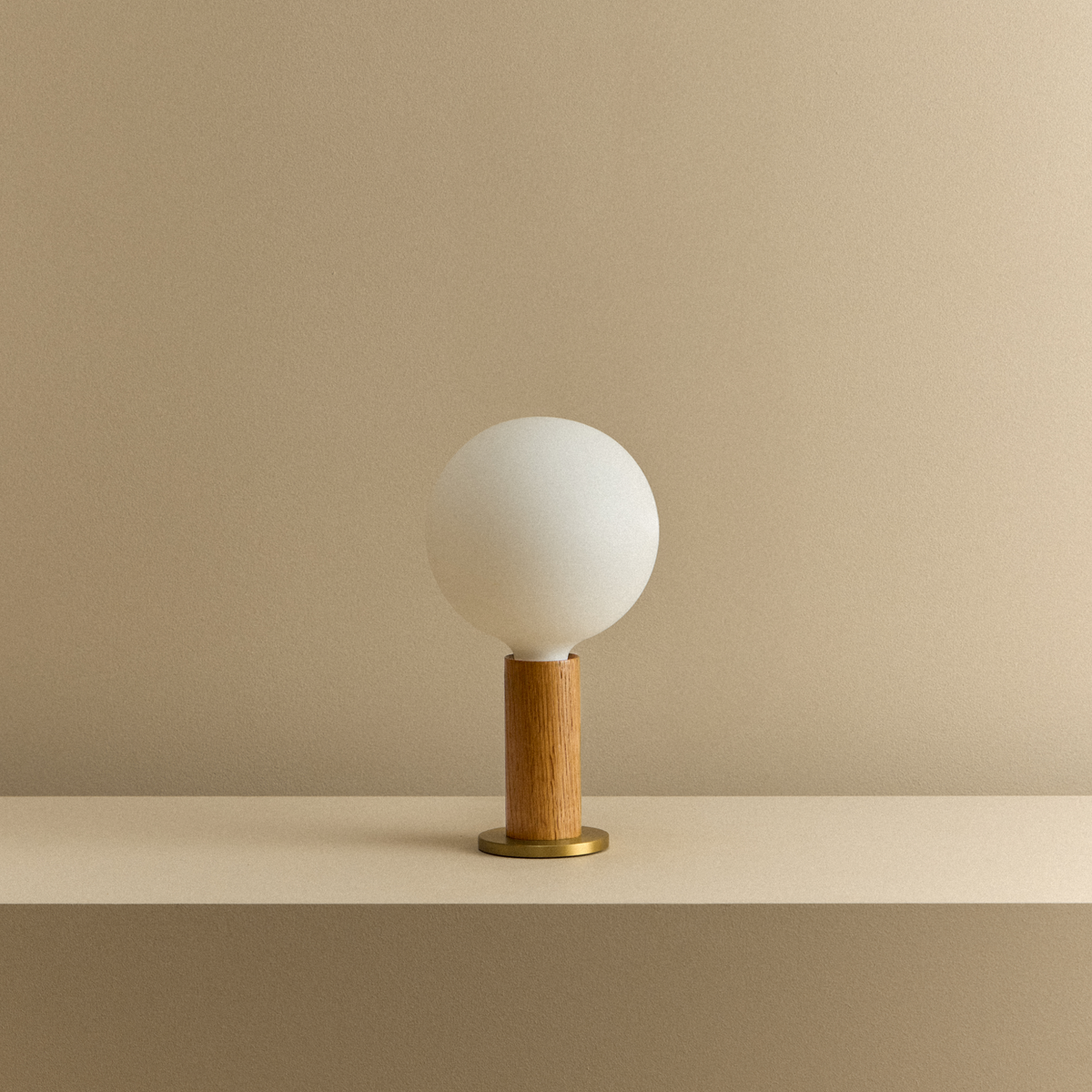 Tala Knuckle Table Lamp in Oak + Sphere IV