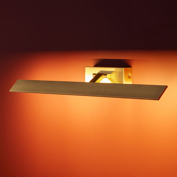 Pooky - Pelton Picture Light - Larger - Brass