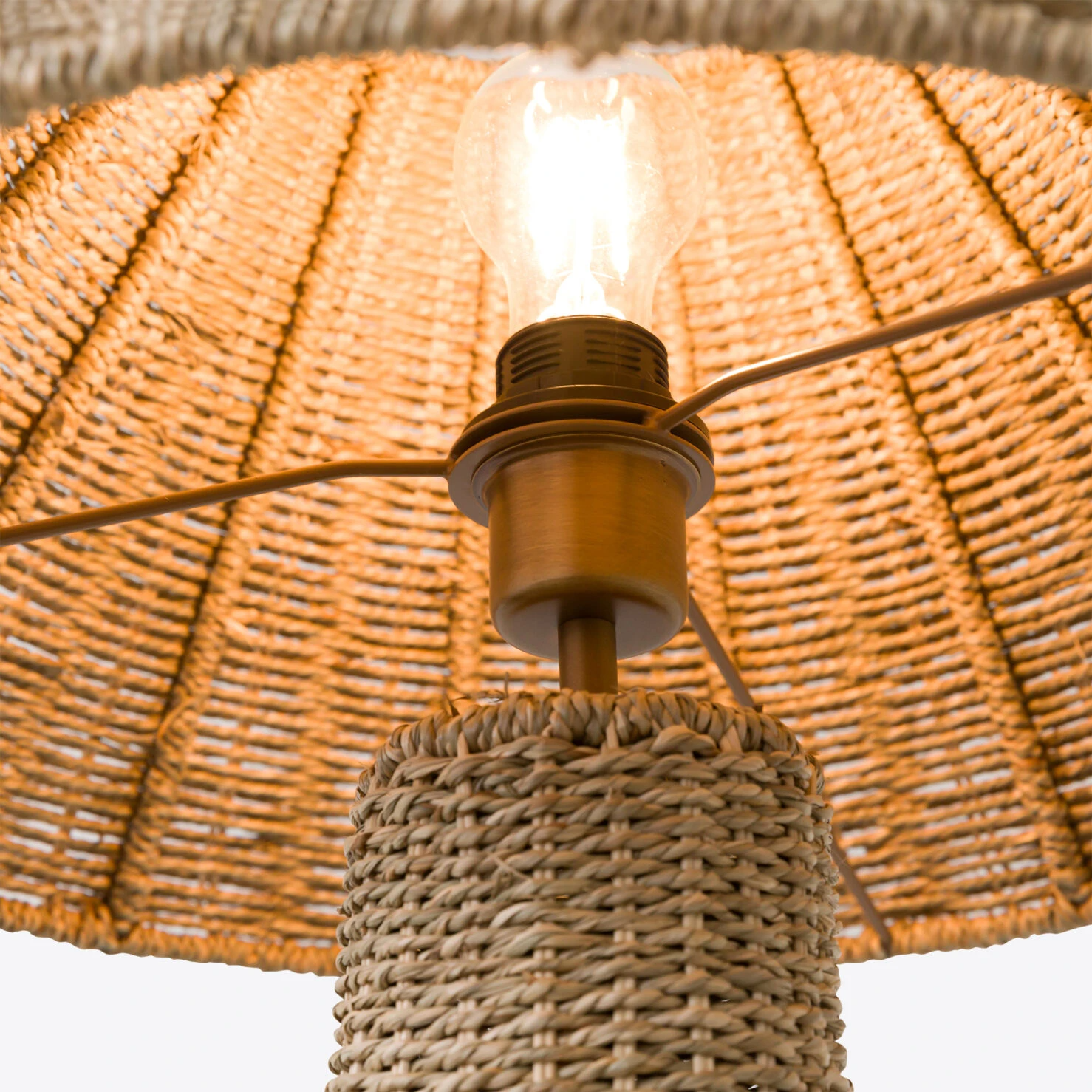 Pure White Lines - Hanoi Sea grass Table Lamp